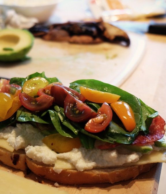 restaurant-dish-meal-food-salad-mediterranean-1331351-pxhere.com_-506130_1080x675